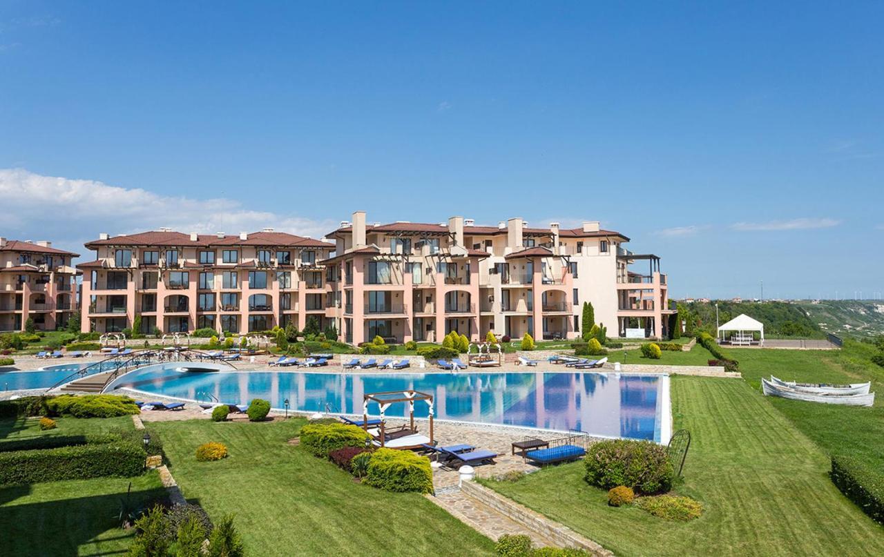 Sea View & Infinity Pool Apartments In Kaliakria Resort Balchik Exterior photo